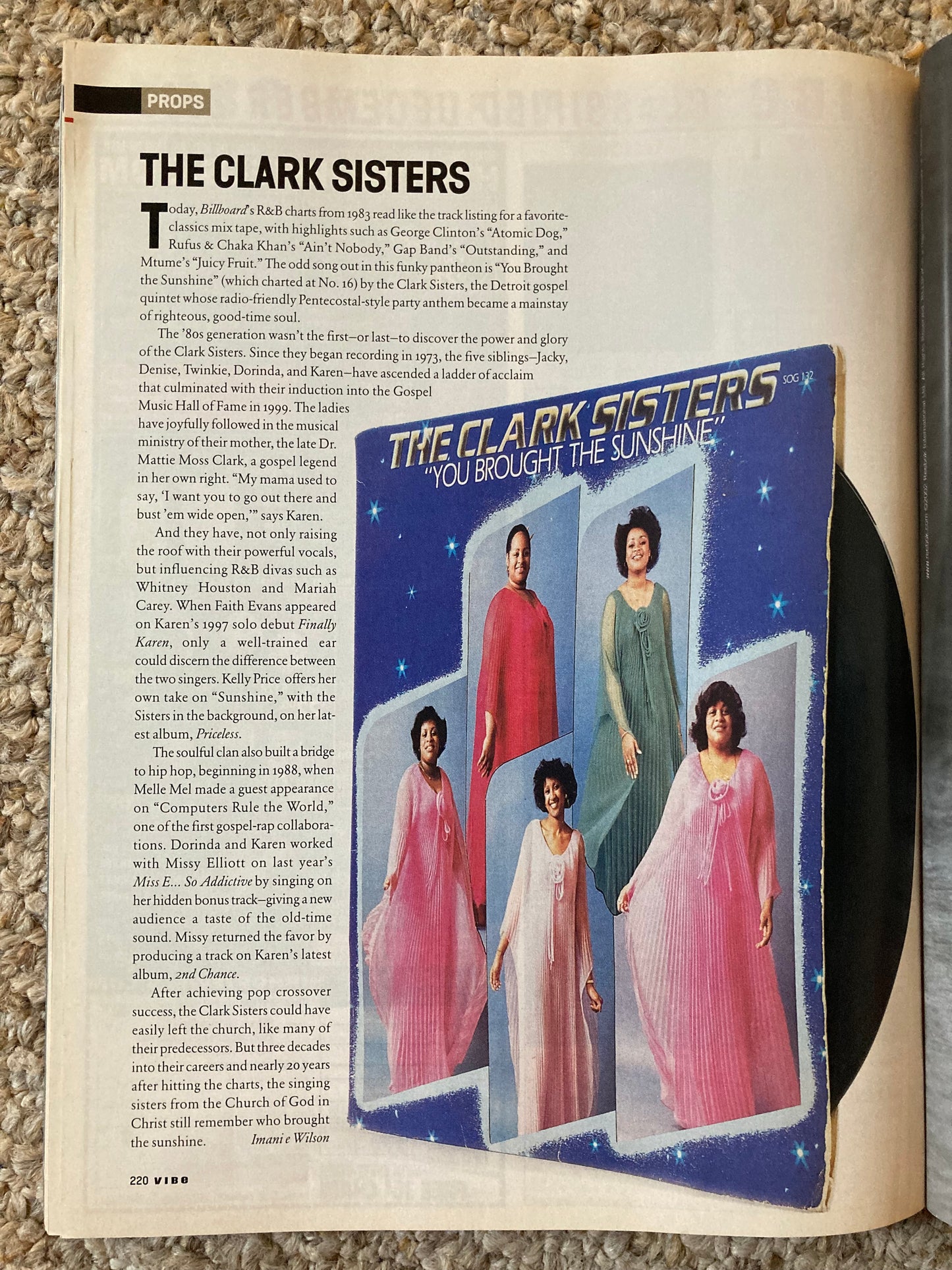 Vibe Magazine December 2002 Toni Braxton - MoSneaks Shop Online